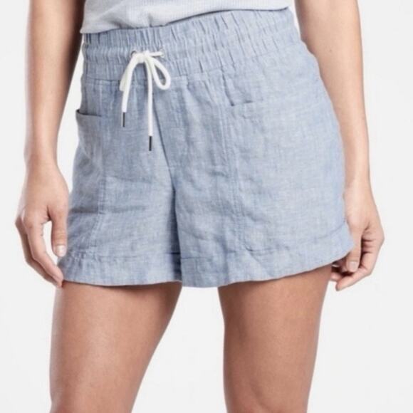 Athleta Womens Size 6 Cabo Linen 4" Shorts Chambray Blue Casual Beach Pockets - Picture 1 of 10